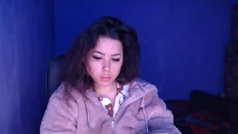 Snapshot of prettyjulliette chatting on December 2024 11:26:01 AM prettyjulliette online show from December 2024 11:26:01 AM