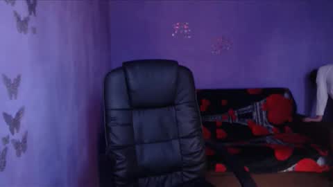 Snapshot of prettyjulliette chatting on January 2025 10:48:02 AM prettyjulliette online show from January 2025 10:48:02 AM