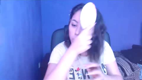 Snapshot of prettyjulliette chatting on January 2025 11:45:02 AM prettyjulliette online show from January 2025 11:45:02 AM