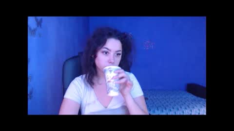Snapshot of prettyjulliette chatting on January 2025 10:43:02 AM prettyjulliette online show from January 2025 10:43:02 AM