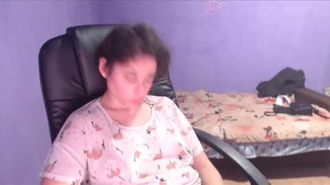 Snapshot of prettyjulliette chatting on January 2025 06:46:01 PM prettyjulliette online show from January 2025 06:46:01 PM