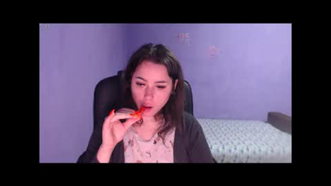 Snapshot of prettyjulliette chatting on February 2025 04:52:01 PM prettyjulliette online show from February 2025 04:52:01 PM