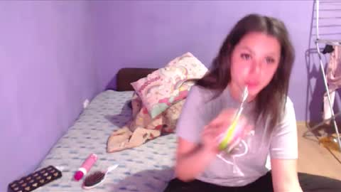 Snapshot of prettyjulliette chatting on February 2025 04:31:01 PM prettyjulliette online show from February 2025 04:31:01 PM