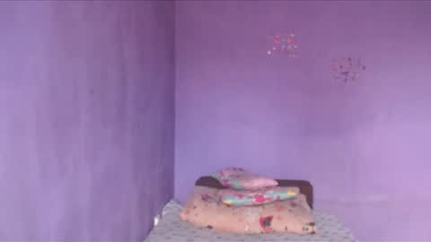 Snapshot of prettyjulliette chatting on March 2025 12:01:02 PM prettyjulliette online show from March 2025 12:01:02 PM