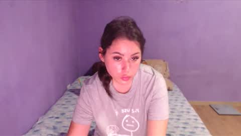 Snapshot of prettyjulliette chatting on March 2025 05:54:02 PM prettyjulliette online show from March 2025 05:54:02 PM
