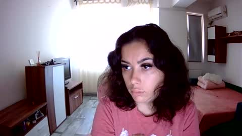 Snapshot of prettyjulliette chatting on September 2025 10:31:01 AM prettyjulliette online show from September 2025 10:31:01 AM