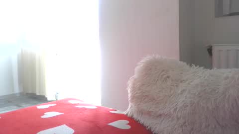 prettyjulliette online show from October 2025 12:17:02 PM