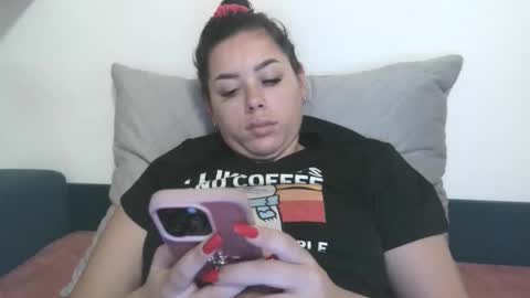 prettyjulliette online show from November 2025 03:45:01 PM