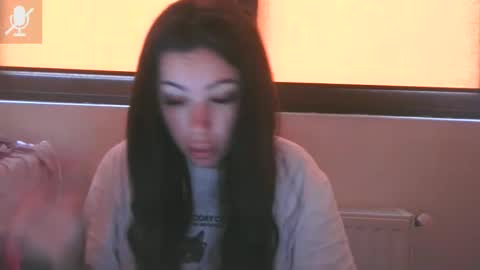 prettyjulliette online show from April 2026 12:26:02 PM