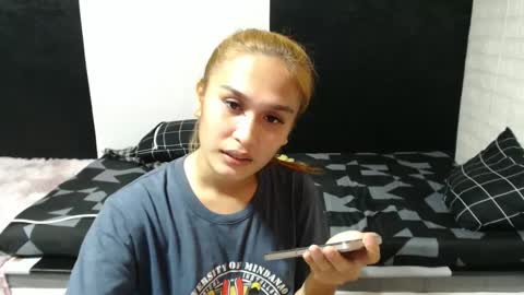 Kate online show from February 2025 03:26:01 PM