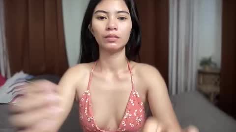 Snapshot of prettylittle_lady chatting on December 2025 11:12:02 PM prettylittle_lady online show from December 2025 11:12:02 PM