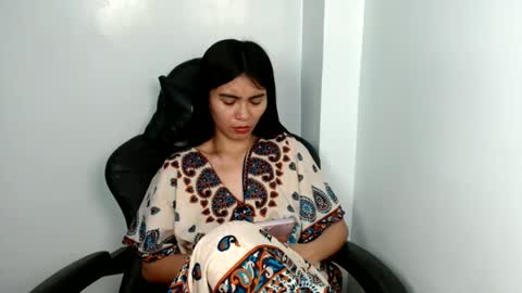 Snapshot of prettylittle_lady chatting on June 2026 06:36:02 AM prettylittle_lady online show from June 2026 06:36:02 AM