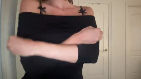 prettylittlesaint online show from June 2026 11:05:01 PM