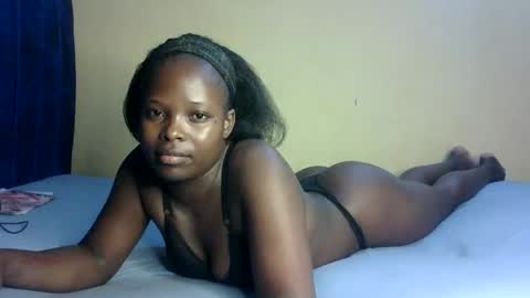 Melly online show from October 2025 07:00:01 PM