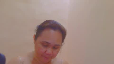 Snapshot of prettynhing chatting on April 2026 02:20:01 PM Nhing online show from April 2026 02:20:01 PM