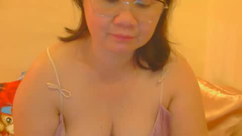 Snapshot of prettynhing chatting on April 2026 10:56:02 PM Nhing online show from April 2026 10:56:02 PM