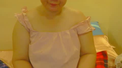 Snapshot of prettynhing chatting on April 2026 11:57:01 AM Nhing online show from April 2026 11:57:01 AM