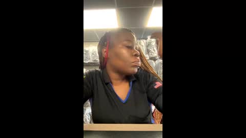 Snapshot of prettypinkpussy615 chatting on February 2026 09:44:02 PM prettypinkpussy615 online show from February 2026 09:44:02 PM