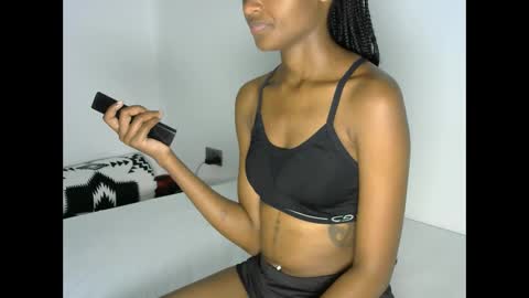prettyquiny254 online show from October 2025 02:30:02 PM