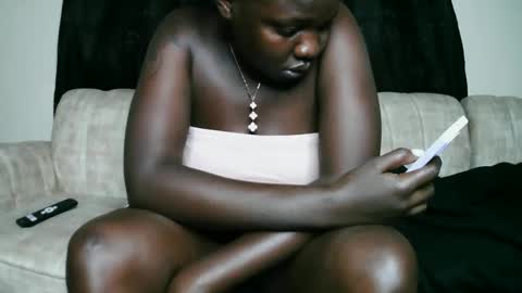 prettyreen online show from March 2025 01:49:02 PM