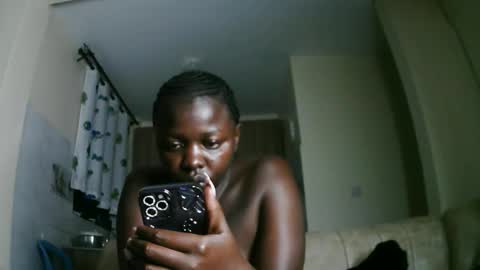 prettyreen online show from November 2025 02:22:02 AM