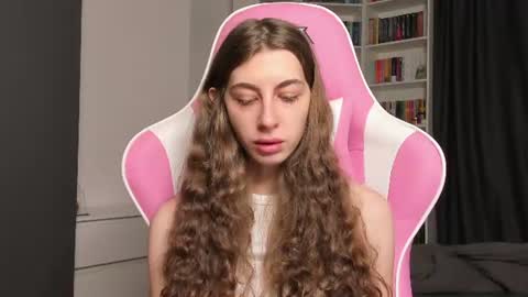 Snapshot of prettysomething chatting on June 2026 05:54:02 AM Sophie next stream will be at Monday i will wait you guys online show from June 2026 05:54:02 AM