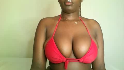 prettyvishy online show from December 2025 04:43:01 AM