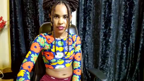 Snapshot of priceless_sexy chatting on February 2025 11:36:02 PM priceless_sexy online show from February 2025 11:36:02 PM