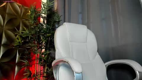 Snapshot of primaldante chatting on November 2025 09:48:02 PM Primaldante online show from November 2025 09:48:02 PM