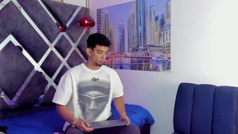 prince_arthur77 online show from April 2026 02:54:01 PM