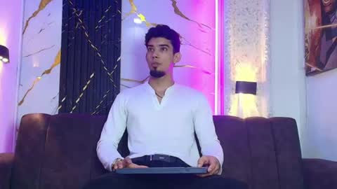 prince_arthur77 online show from July 2026 01:53:01 PM