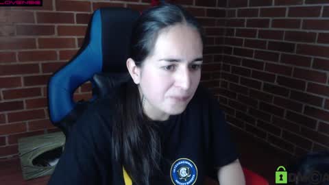 Snapshot of princesa_leia_zathur chatting on May 2026 09:45:02 PM Leia online show from May 2026 09:45:02 PM