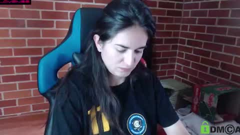 Snapshot of princesa_leia_zathur chatting on June 2026 03:23:02 PM Leia online show from June 2026 03:23:02 PM