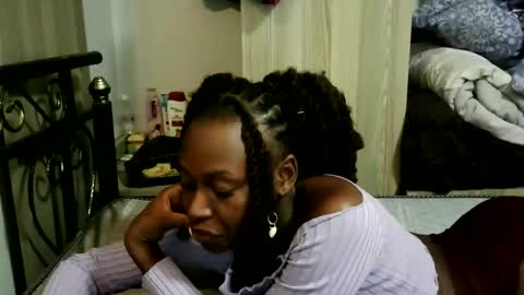 Snapshot of princess_aishy chatting on April 2026 05:25:02 PM Daddys toy online show from April 2026 05:25:02 PM