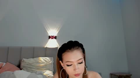 Princess Diana online show from December 2024 01:05:01 AM