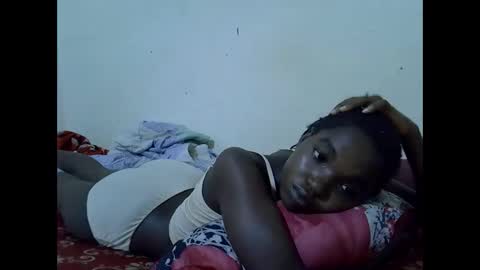 Snapshot of princess_scovia chatting on May 2026 06:31:02 AM princess_scovia online show from May 2026 06:31:02 AM