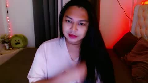 Snapshot of princessaimi69 chatting on January 2025 11:37:02 AM Aimi online show from January 2025 11:37:02 AM