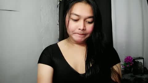 Snapshot of princessaimi69 chatting on November 2025 12:44:01 AM Aimi online show from November 2025 12:44:01 AM