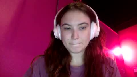 Annie Violet online show from September 2025 09:39:02 PM