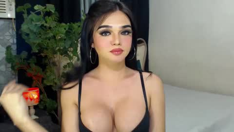 Snapshot of princesshugecumontop chatting on March 2025 03:16:02 PM PrincessDONT FORGET TO FOLLOW ME online show from March 2025 03:16:02 PM