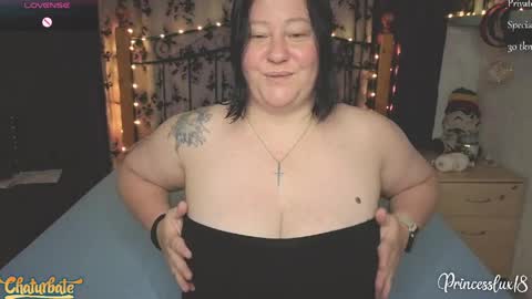 Lux Alot Luxi online show from April 2026 07:58:01 PM