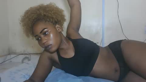 FENNY online show from November 2025 12:28:02 PM