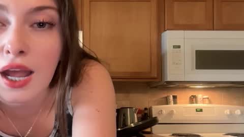 Snapshot of prism50 chatting on October 2025 09:02:02 PM Prism online show from October 2025 09:02:02 PM