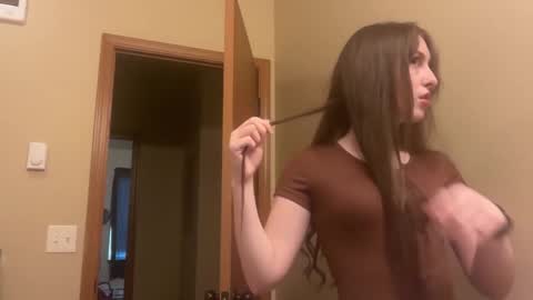 Snapshot of prism50 chatting on November 2025 08:40:02 PM Prism online show from November 2025 08:40:02 PM