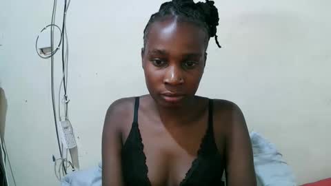 pritty_amber online show from April 2026 05:55:01 PM