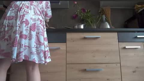 Snapshot of private_space chatting on June 2026 06:25:01 AM Space online show from June 2026 06:25:01 AM