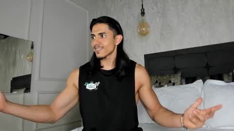 privilegewc online show from December 2025 03:25:01 AM