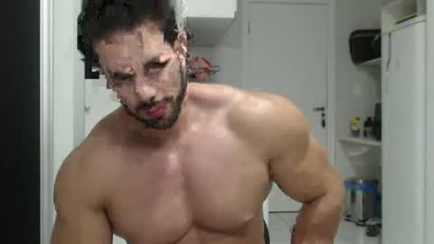 Snapshot of promuscles4u chatting on January 2025 01:03:01 AM promuscles4u online show from January 2025 01:03:01 AM