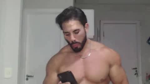 Snapshot of promuscles4u chatting on January 2026 01:07:02 AM promuscles4u online show from January 2026 01:07:02 AM