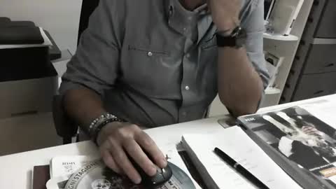 Snapshot of proplan chatting on September 2025 03:24:01 PM mature hairy guy online show from September 2025 03:24:01 PM